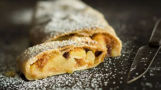 Imagen de: Strudel de manzana y pan artesanal masa madre: receta y técnicas
