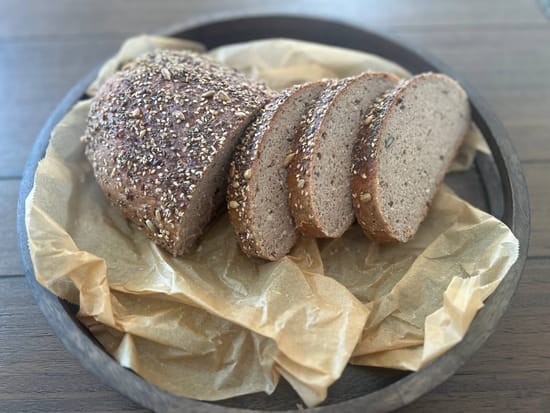 Imagen de: Pan Gourmet de Trigo Sarraceno, Masa Madre y Semillas